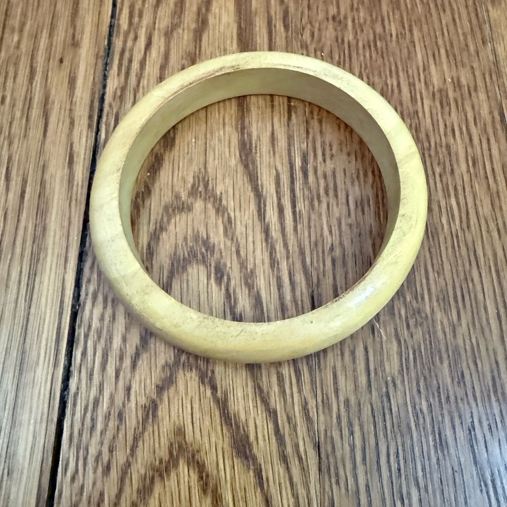 Trio of Natural Wooden Bangles - Picture 4 of 7